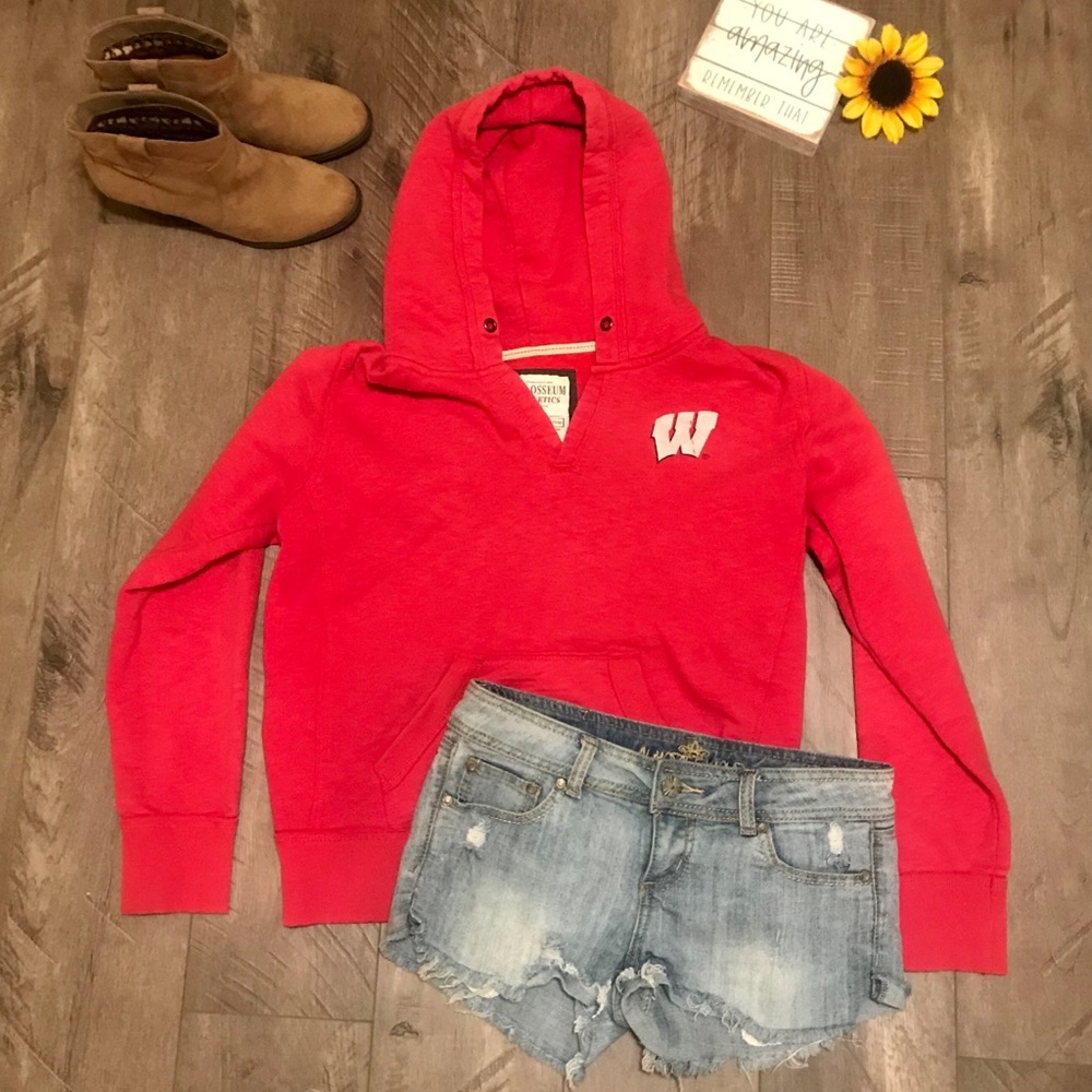 Colosseum Athletics Badger Sweat Shirt. Size Md.
